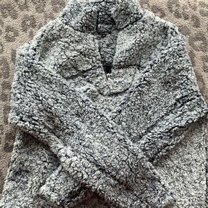 Sherpa fleece - very comfy and warm